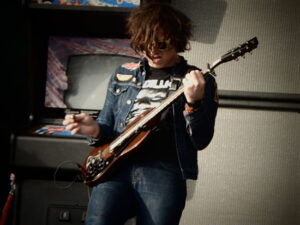 Ryan Adams: músicos sordos