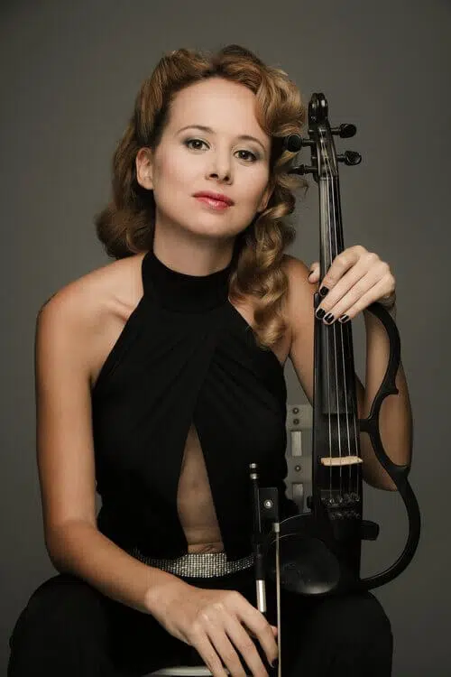 Belinda de desafina
