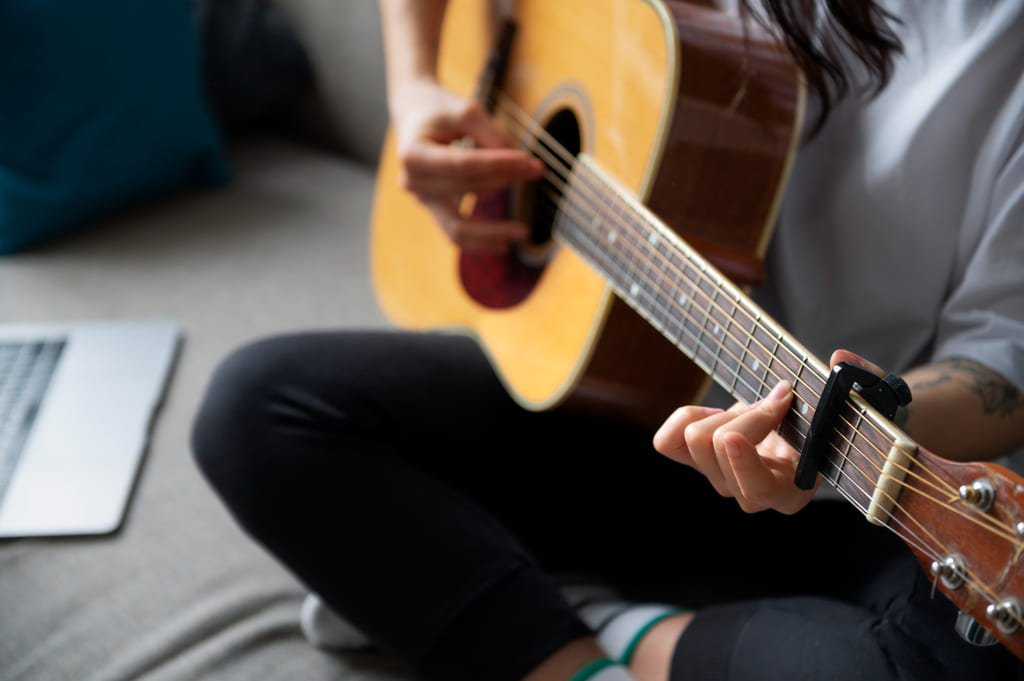 Aprender a tocar la guitarra desde cero
