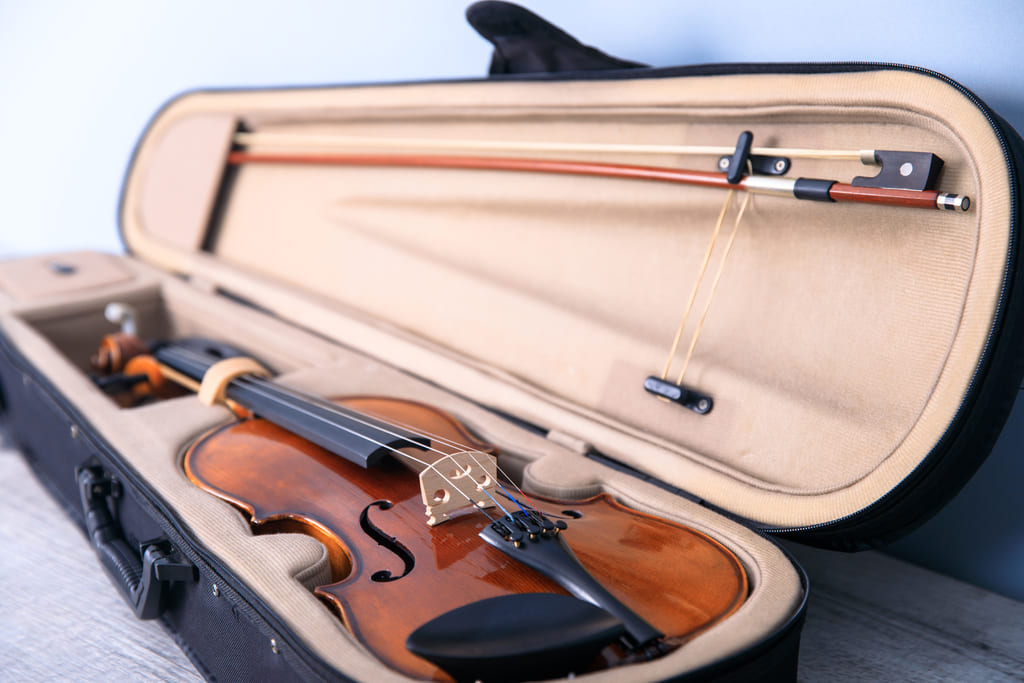 cuidar de los instrumentos musicales de cuerda en verano