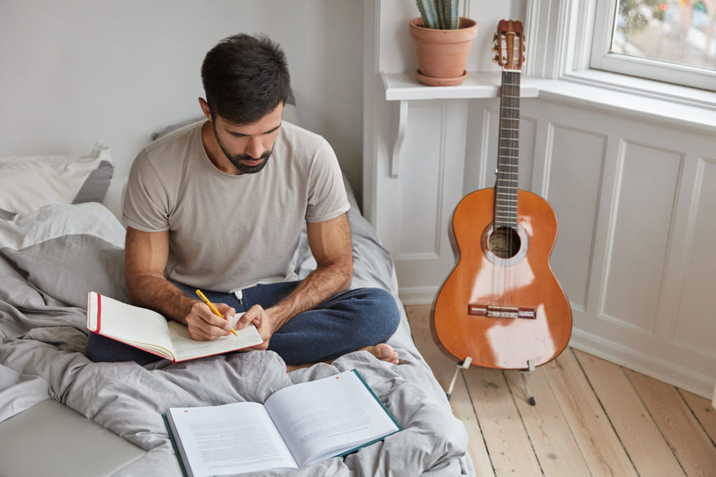 disfruta practicando música
